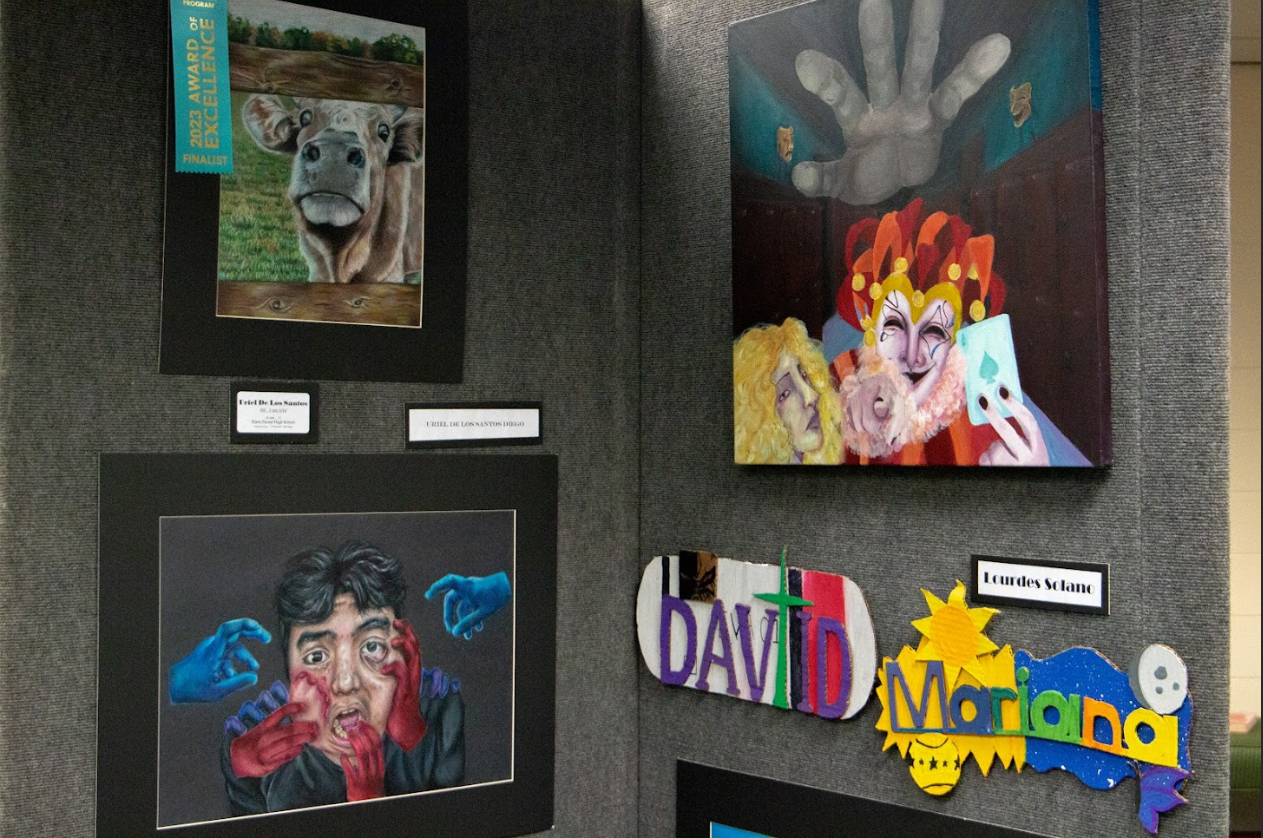 Students+Art+Displays+At+Annual+Spring+Art+Show